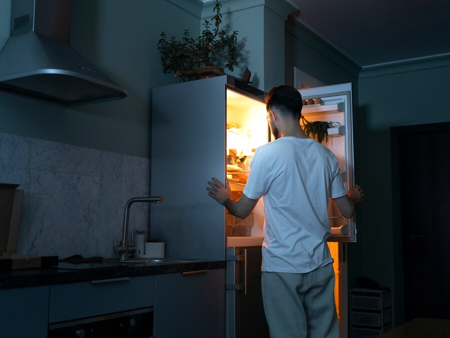 Choosing the top 10 energy-efficient Kelvinator fridges involves a rigorous selection process