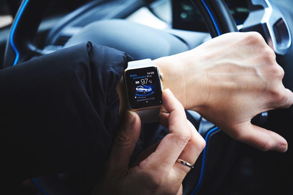 rajkotupdates.news:apple-watch-8-series-saved-a-mans-life-in-the-us-after-a-car-accident Miraculous Reveal