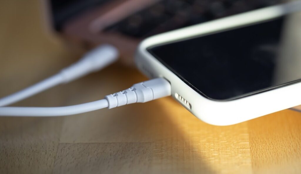 iPhone charger: Discover the Top 10 Best Chargers to Supercharge Your Device and Never Worry About Low Battery Again!