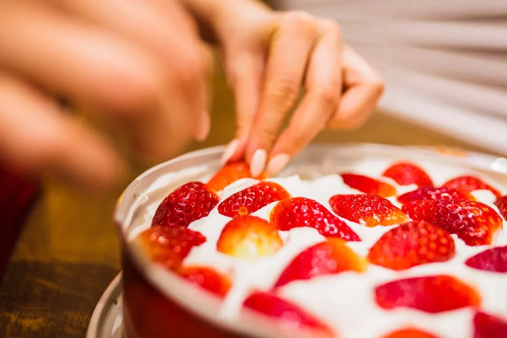 10 Easy Steps on How to Make White Jello for a Delicious Dessert